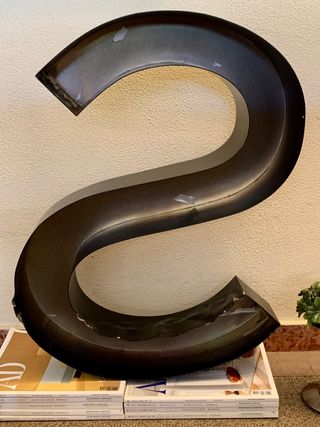 Decoración.Letra metálica 65 cm grande.Vintage.