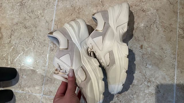 deportivas zara