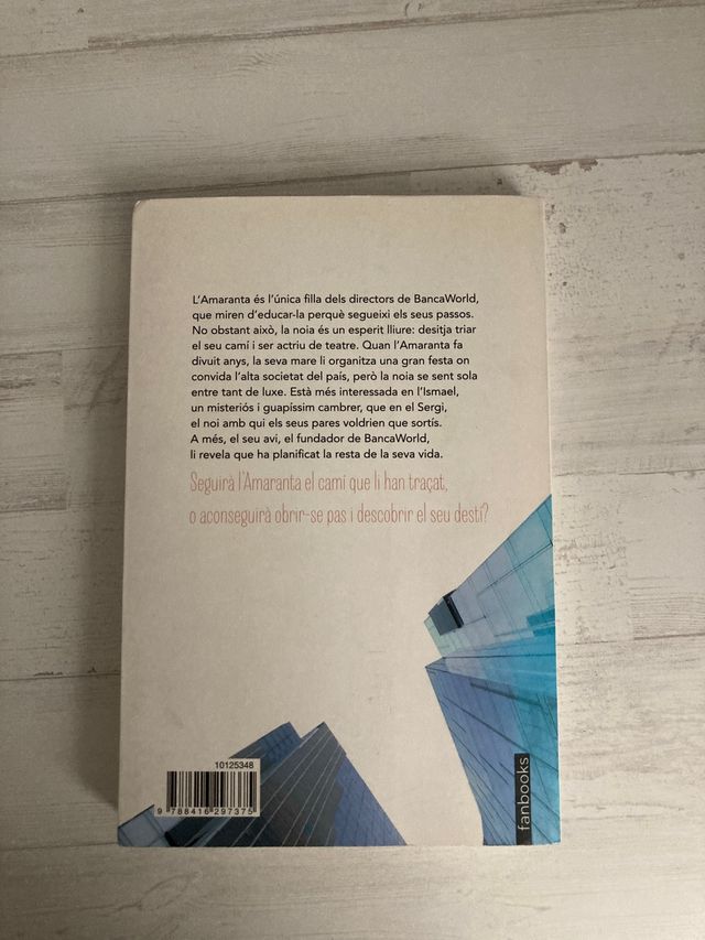 Amaranta, Care Santos