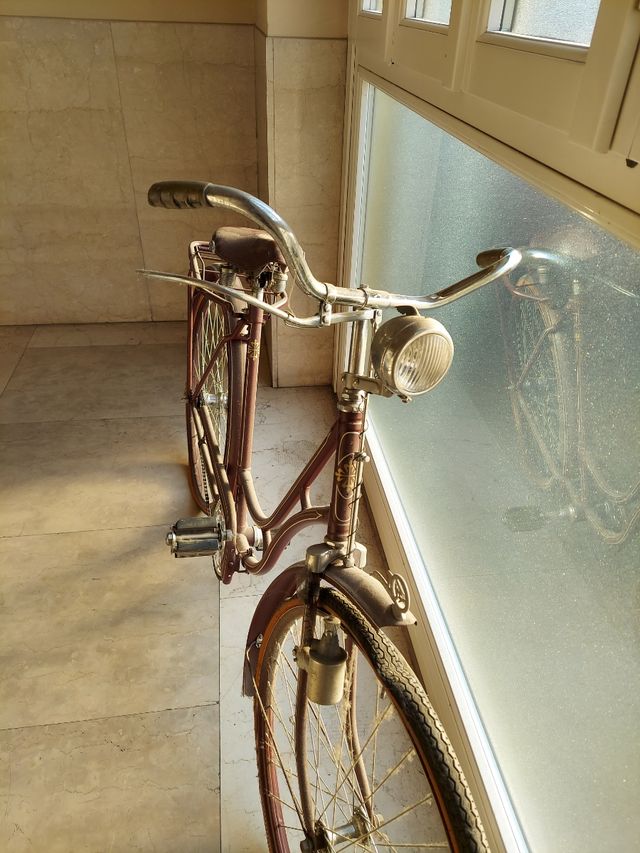 Bicicletta antica Roberto Rossi, sellino Wittkop