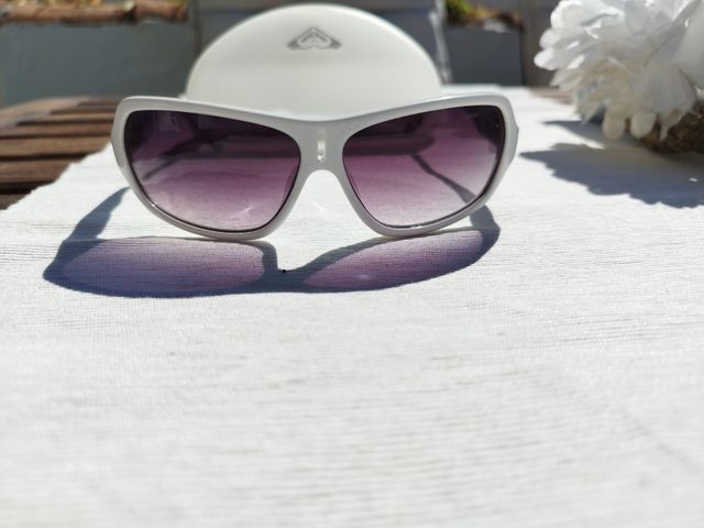 ROXY GAFAS BLANCAS NUEVAS UNISEX Y EXCLUSIVAS