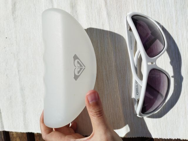 ROXY GAFAS BLANCAS NUEVAS UNISEX Y EXCLUSIVAS