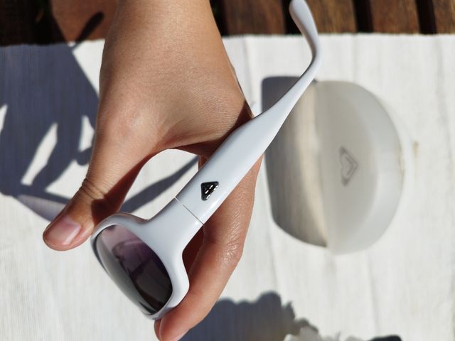 ROXY GAFAS BLANCAS NUEVAS UNISEX Y EXCLUSIVAS