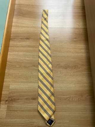 Corbata 100% seda marca Faconnable