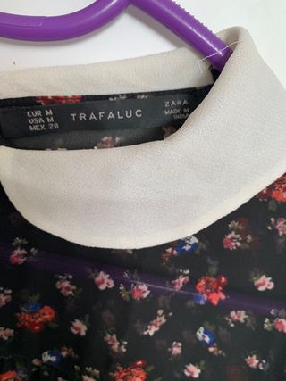 Camisa blusa negra flores