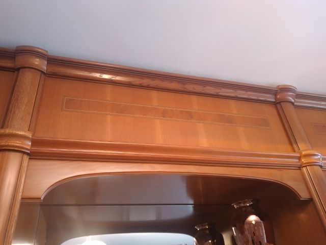 Boiserie color miel