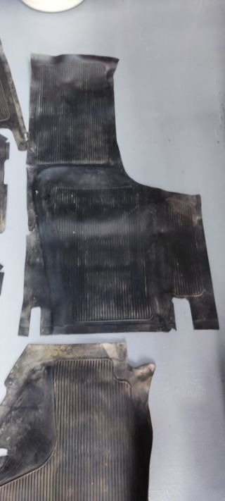 ALFOMBRILLAS SEAT 600