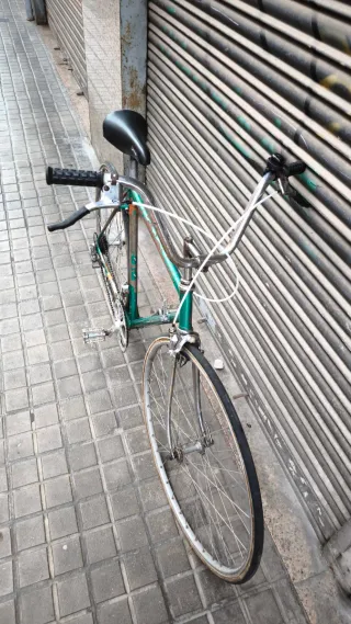 Bicicleta montada en Cuadro Massi antigua talla 52