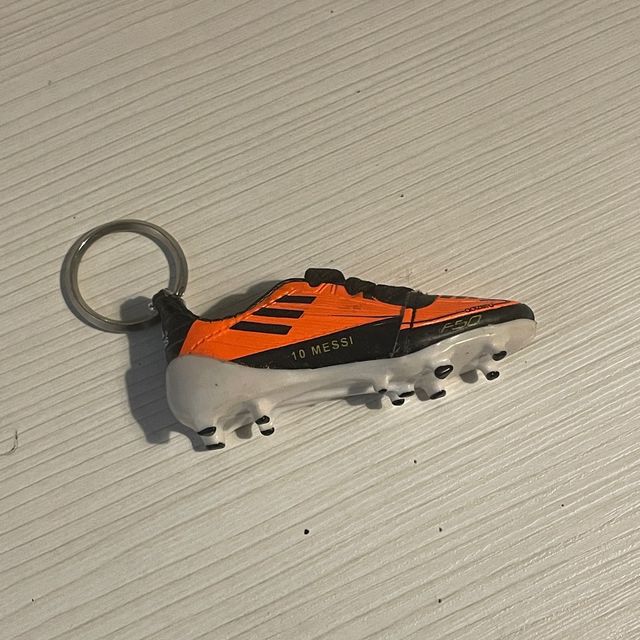 Llavero Zapatilla Fútbol Adidas F10