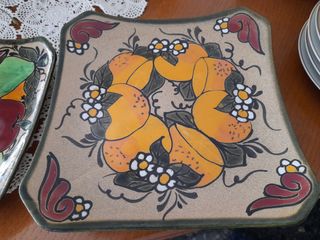 Platos decorativos .
