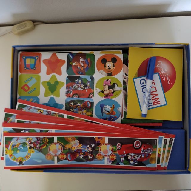 Mickey Mouse, Creo e decoro la mia cameretta. maxi