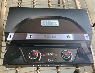 Barbacoa Weber Eléctrica Pulse 2000 com Carro