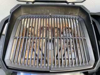 Barbacoa Weber Eléctrica Pulse 2000 com Carro