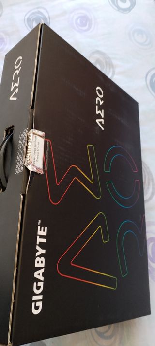 Portátil gigabyte Aero 15 gamer y edición 