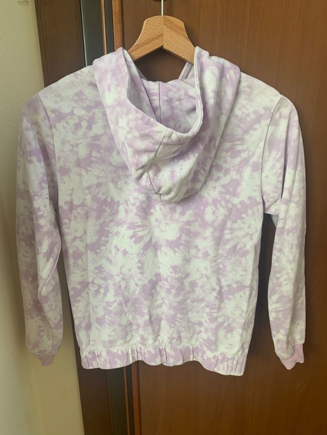 Usata poco felpa con cappuccio 8/10 anni