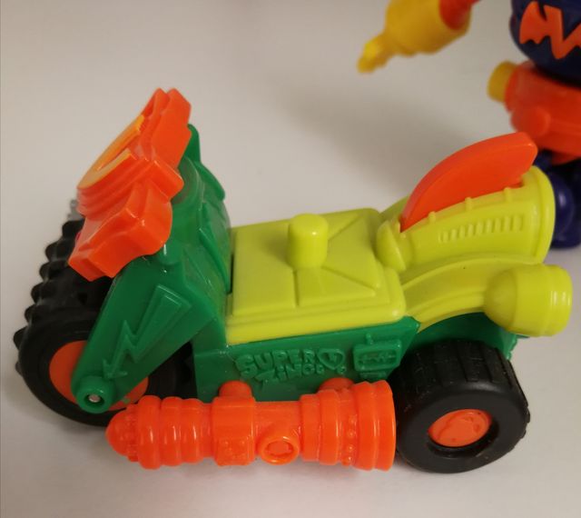 lote de 3 piezas SuperZings. Juguetes