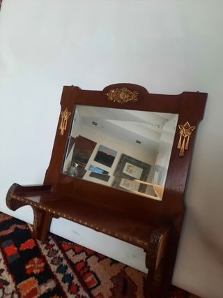 Espejo pequeño antiguo