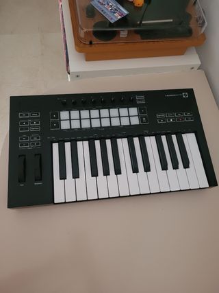 TECLADO MUSICAL LAUNCHPAD