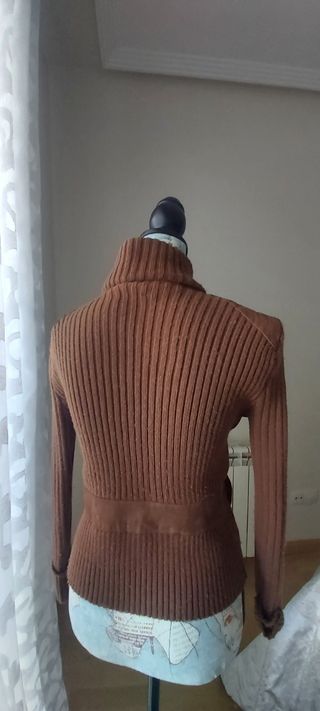 E037-Cazadora Piel y punto marrón talla 36-38