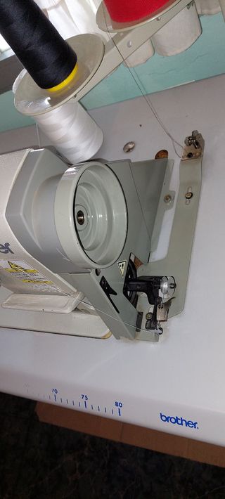 Maquina de coser industrial Brother