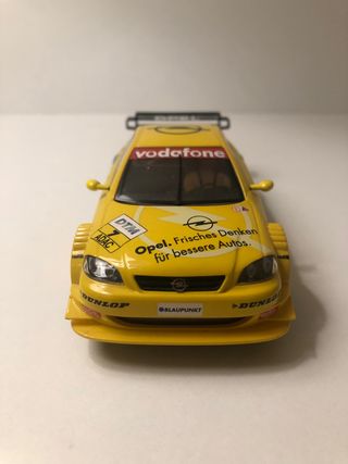 Scalextric Opel Astra DTM