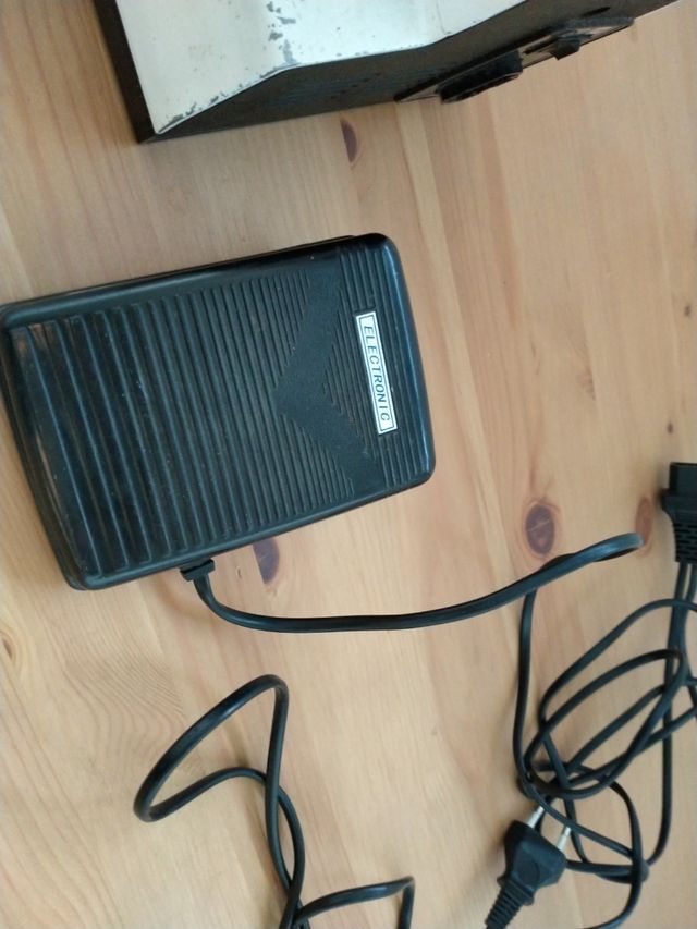 Maquina de coser toyota