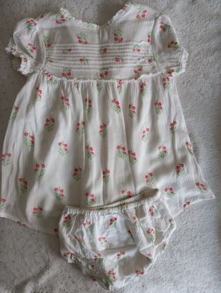 Lote vestidos verano 23 meses. Como nuevos.