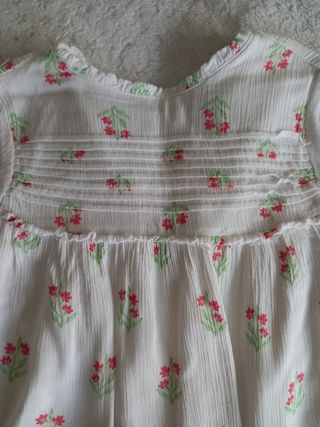 Lote vestidos verano 23 meses. Como nuevos.