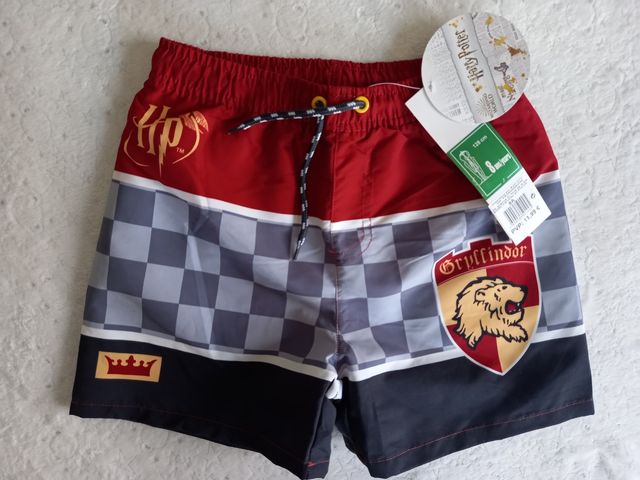 Bañador nuevo 8 años Harry Potter.