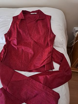 Conjunto falda y blusa