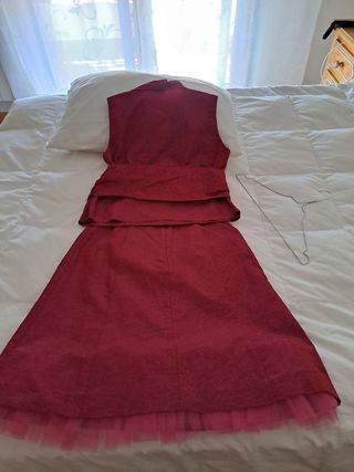 Conjunto falda y blusa