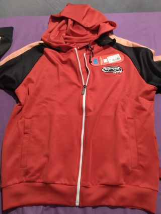 Chaqueta con capucha. Supreme Grip