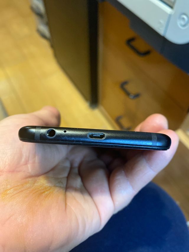 Samsung Galaxy A6+ 32/3