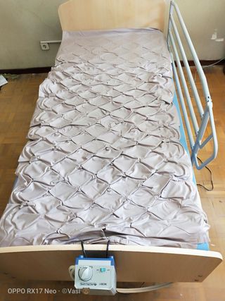 CAMA ORTOPEDICA y COLCHÓN