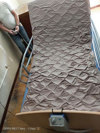 CAMA ORTOPEDICA y COLCHÓN