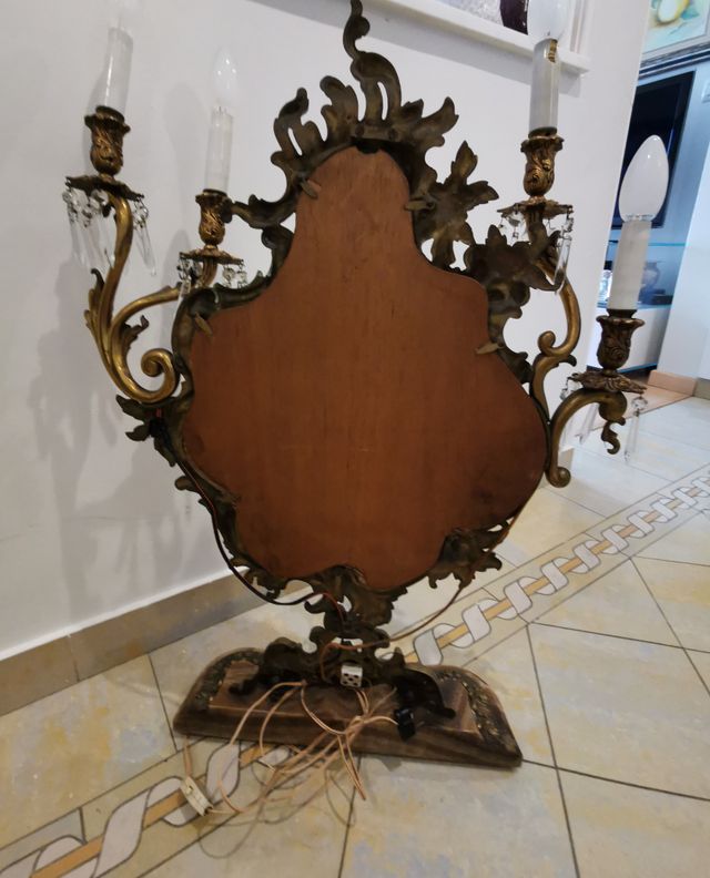 ANTIGUO ESPEJO DE BRONCE CON LAMPARAS