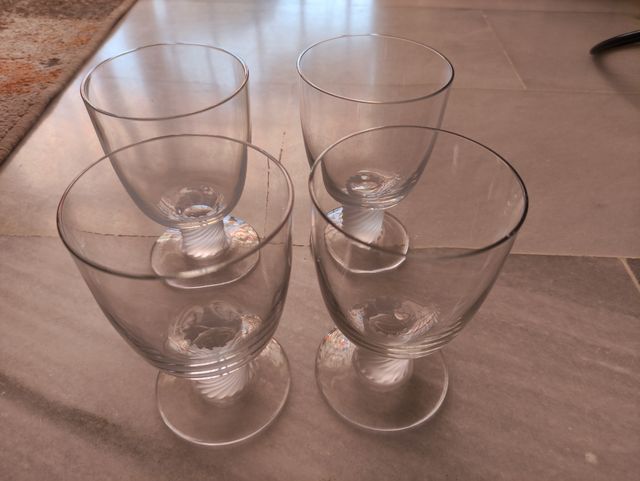 Vasos de cristal para zumo o agua 