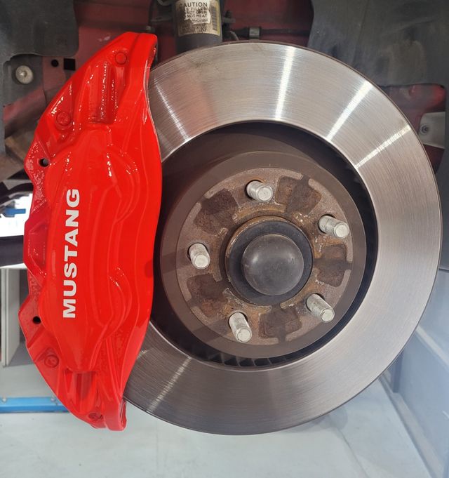 pintura pinzas Mustang