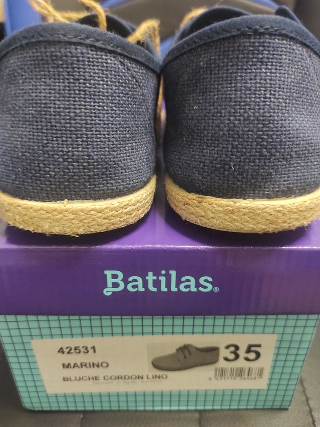 Blucher azul marino cordón lino, talla 35.