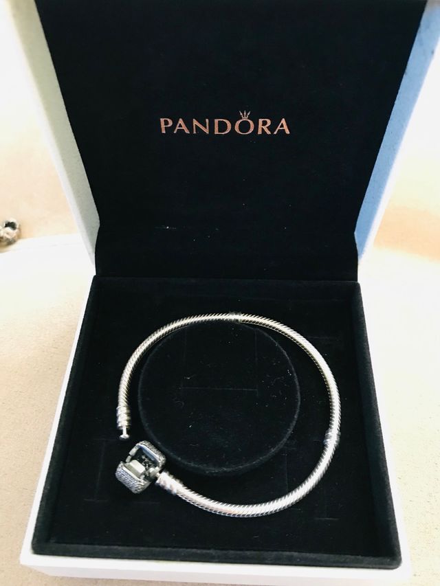 Pandora pulsera