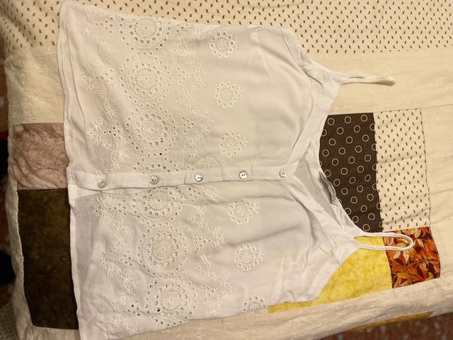 Camisa de tirantes bordada blanca 