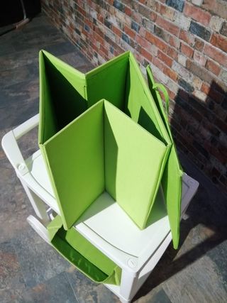 Puf almacenaje, reposapies y asiento.