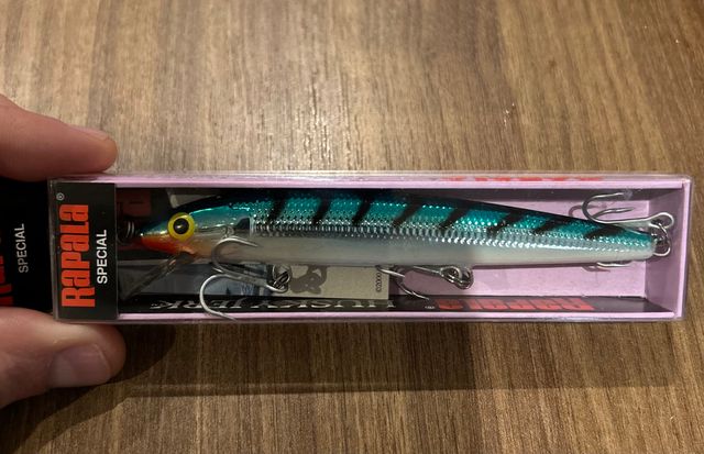 RAPALA HUSKY JERK SUSPENDING BIN LADEN