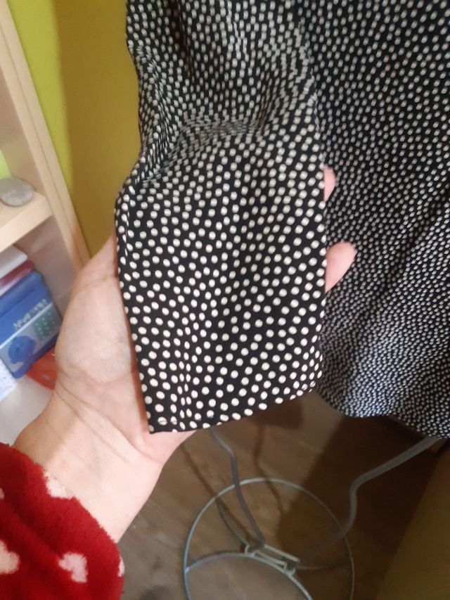 Vestido negro topos Zara