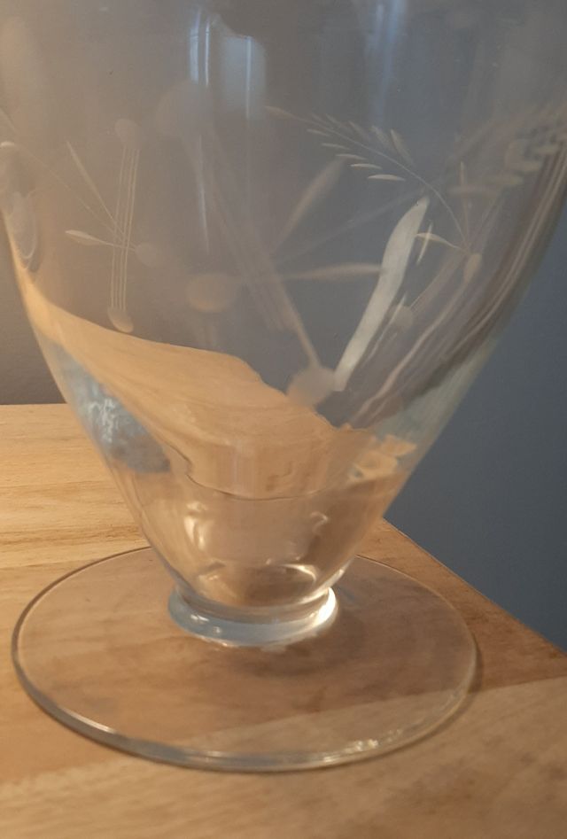 Bottiglia da liquore antica molata a mano