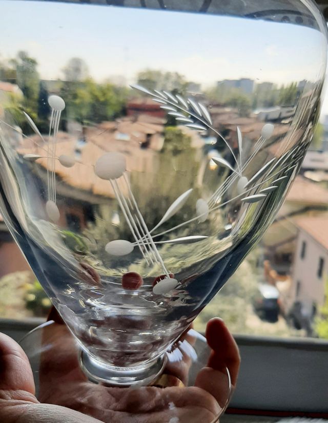 Bottiglia da liquore antica molata a mano