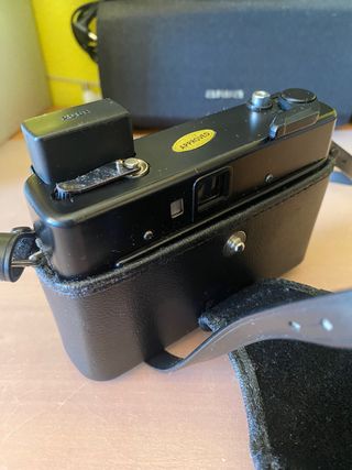 Cámara de fotos vintage Yashica MF-2