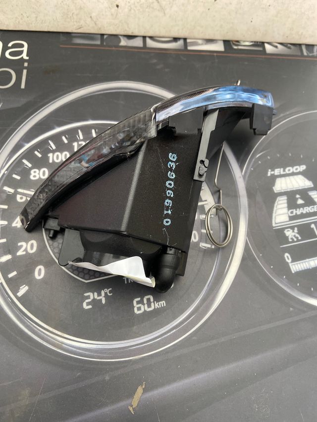 Fanale anteriore Lancia Y anno 1996