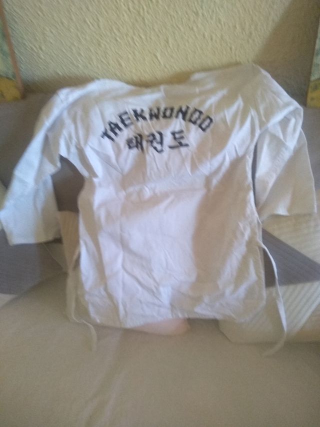 kimono de taekwondo