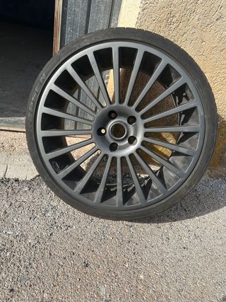 SE VENDE LLANTAS 20 PULGADAS